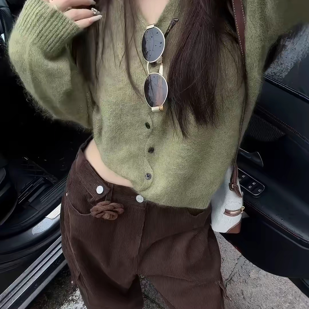 韩系慵懒风绿色V领针织开衫女秋冬季温柔氛围感百搭毛衣外套上衣
