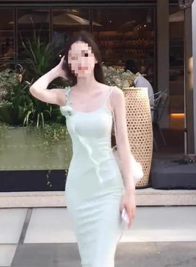海边度假温柔小清新薄荷绿色吊带连衣裙收腰包臀长裙夏季
