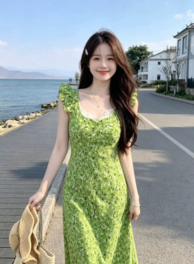 法式碎花气质收腰显瘦连衣裙海边度假方领雪纺小清新绿色长裙子女