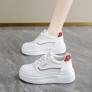 爆款显脚小白鞋女款2026春季新款百搭休闲运动厚底板鞋34码不累脚
