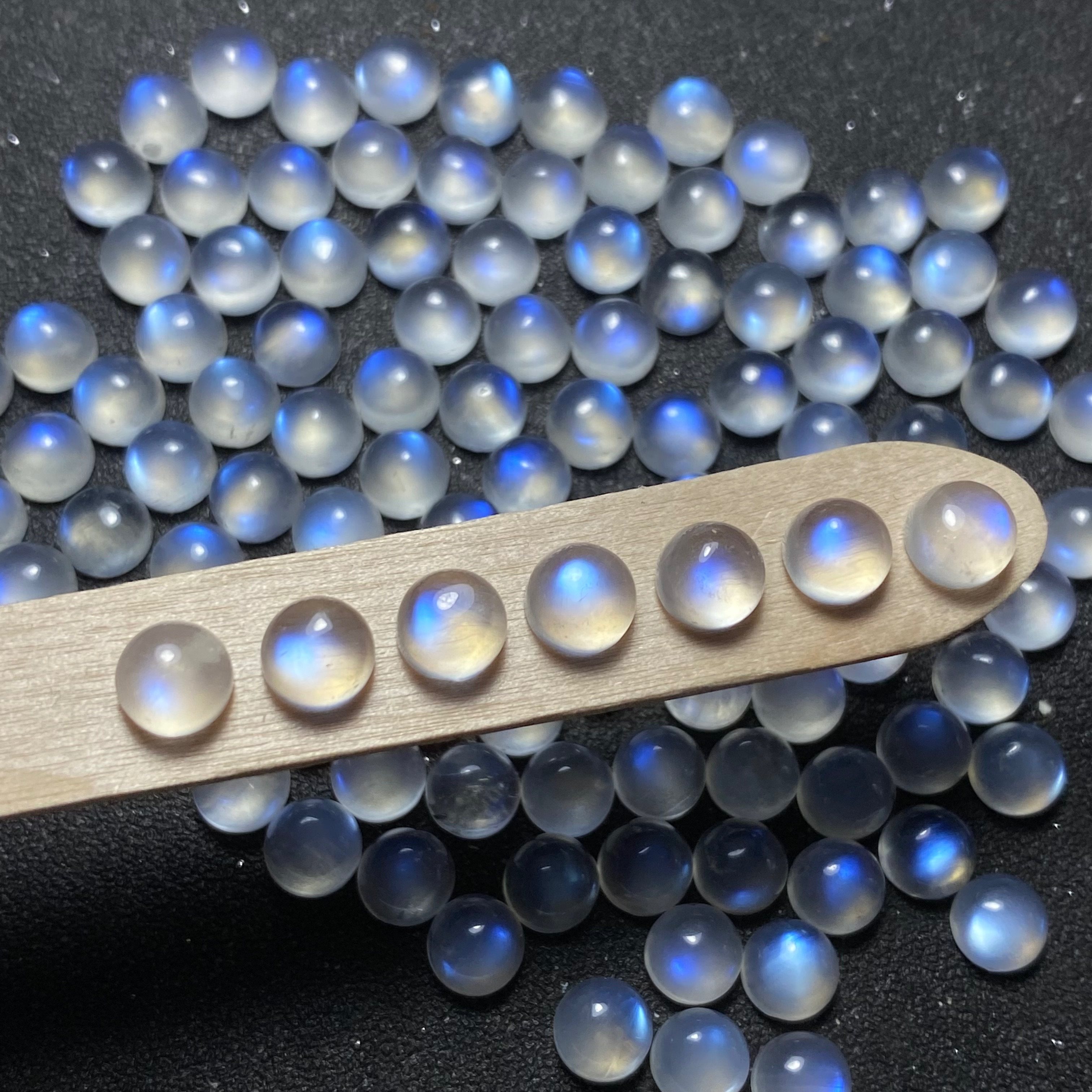 天然蓝月光戒面透体裸石奶油体DIY绕线镶嵌戒指项链手链耳钉,饰品/流行首饰/时尚饰品新,戒指/指环,淘宝优惠券,粉丝福利购,淘宝优惠卷