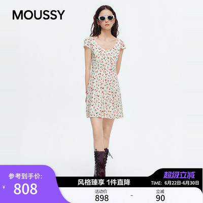 MOUSSY 2026夏季新品法式少女小飞袖收腰碎花连衣裙028JSA33-1032
