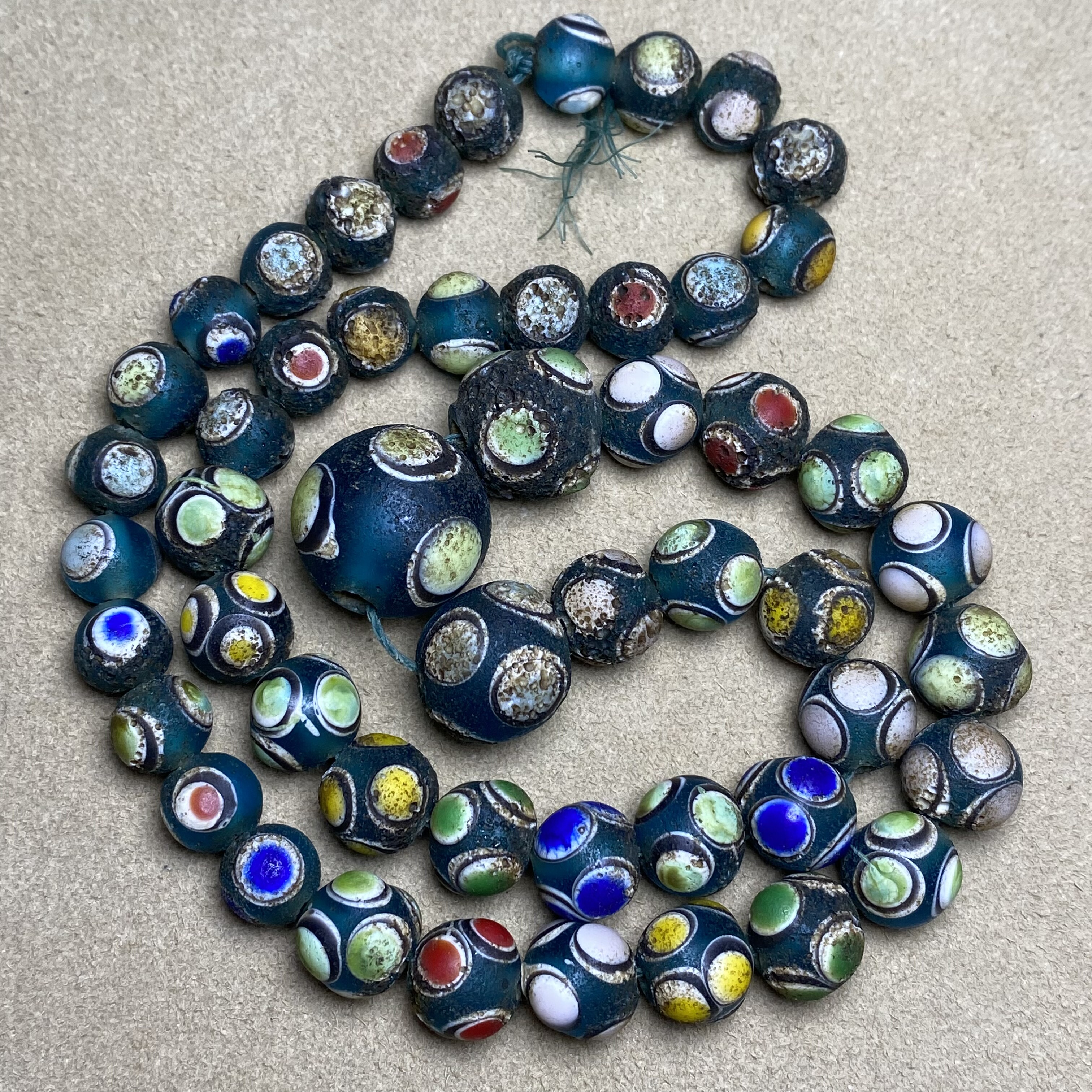 古玩包浆仿古蜻蜓眼老多宝塔链琉璃项链珠串老物件收藏老琉璃文玩