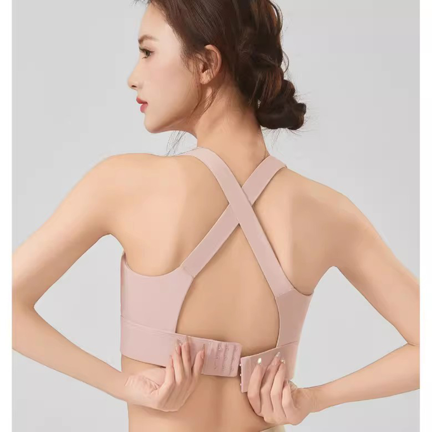 2025新款一体式带固定胸垫聚拢分体游泳衣女沙滩比基尼性感露背心