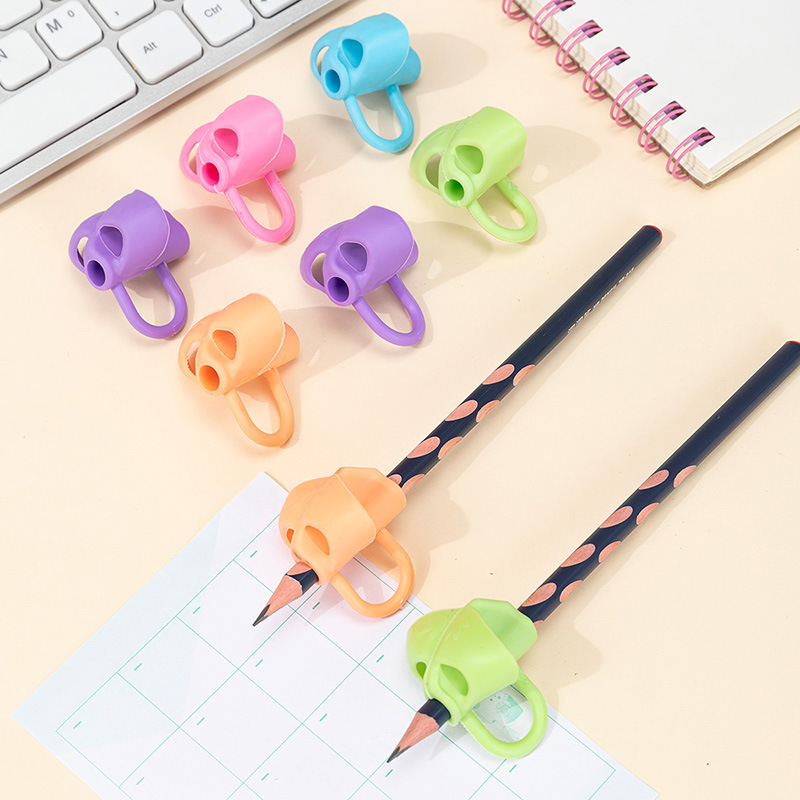 儿童三指握笔器幼儿园写字矫正握笔器小学生纠正器文具学习用品