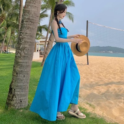 云南大理旅游穿搭连衣裙女三亚度假拍照沙滩裙海南法式吊带长裙仙