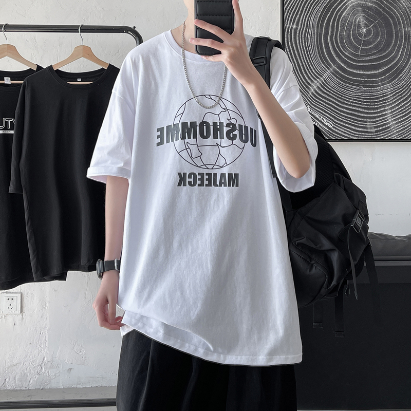 Short sleeve half sleeve earth print T-shirt