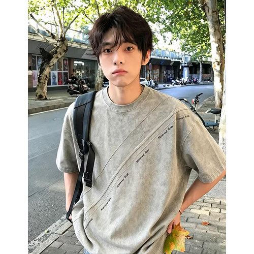 圆领宽松高级感半袖T恤男