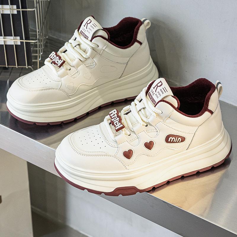 2024秋季新款时尚休闲鞋