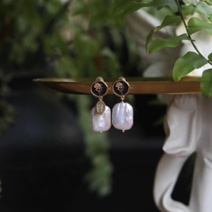 「暗巷玫瑰」天然巴洛克方形淡水珍珠耳钉法式复古赫本风优雅耳夹