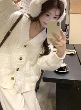 JAMUUS白色加厚粗针大麻花V领针织开衫女宽松慵懒感外套