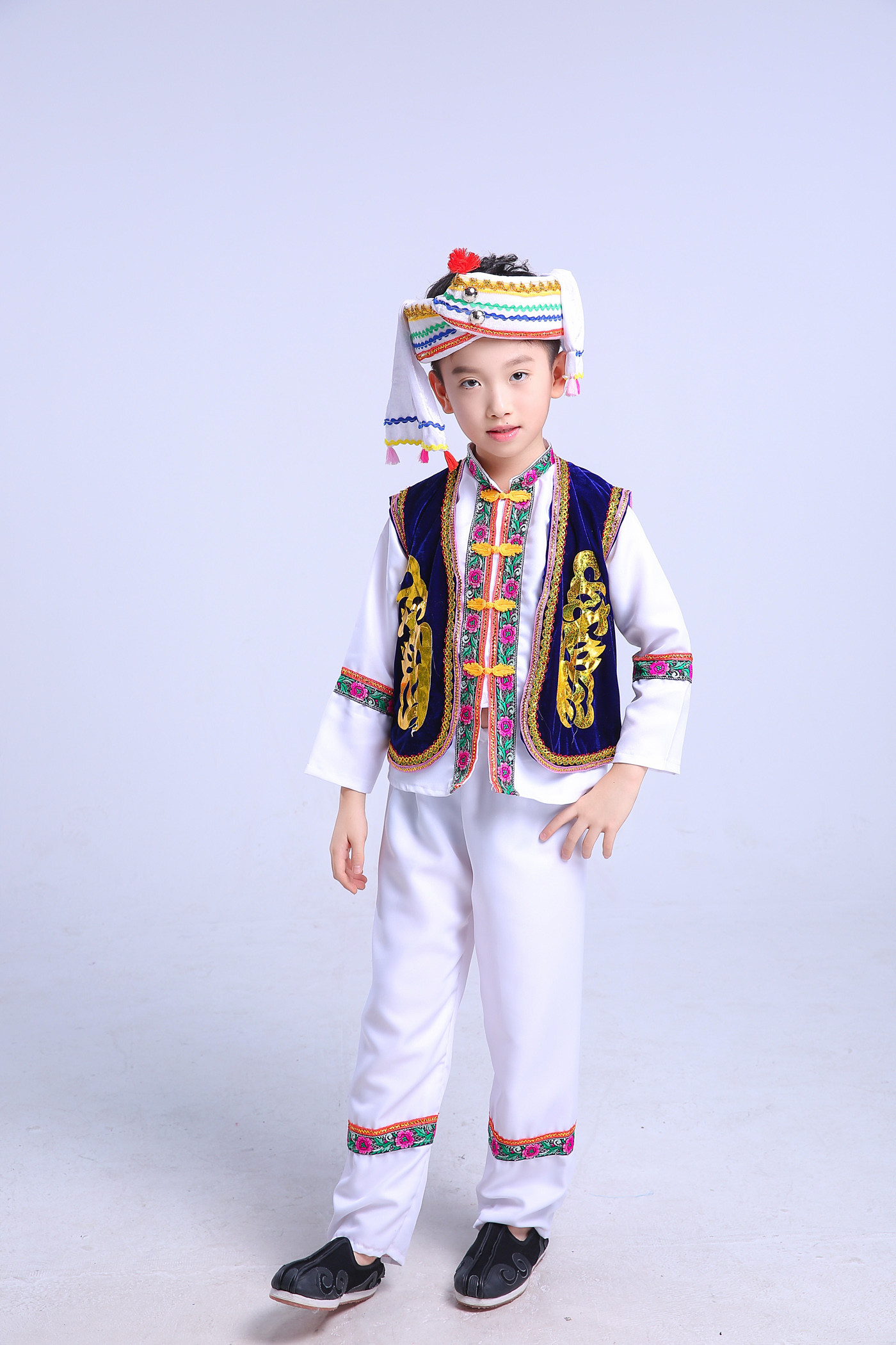 儿童少数民族白族服装男女童舞蹈服绣花民族风大理云南贵州表演服