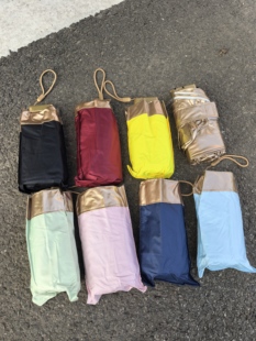 出外贸 巴掌大16cm钛金折叠伞 简约素色卡片拉链包轻量收纳遮阳伞
