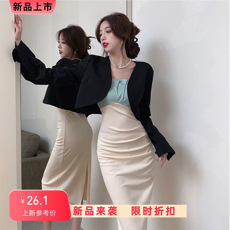 法式复古短款外搭上衣女春秋季西装长袖外套修身显瘦坎肩黑色