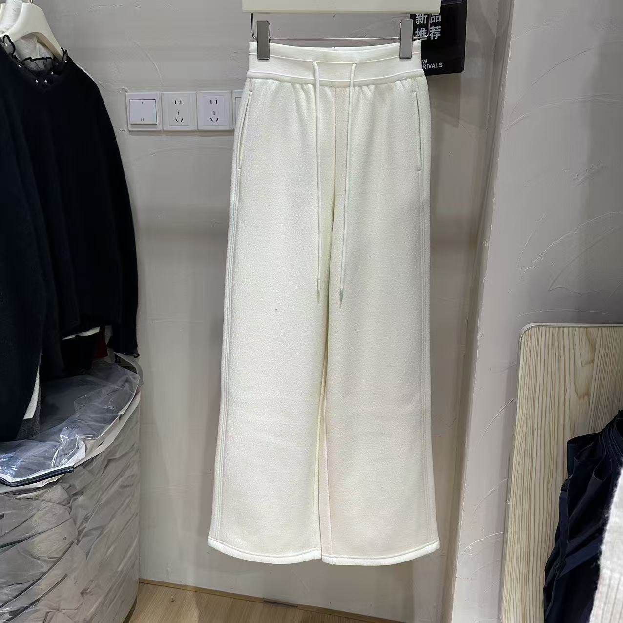 欧货羊绒桑蚕丝肌理感加绒休闲裤女高腰抽绳收腰显瘦百搭直筒长裤,女装/女士精品,卫裤,淘宝优惠券,粉丝福利购,淘宝优惠卷