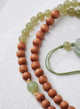 天然新疆和田佛公女吊坠奶香芭比檀木玉佛弥勒佛笑佛玉坠项链礼物