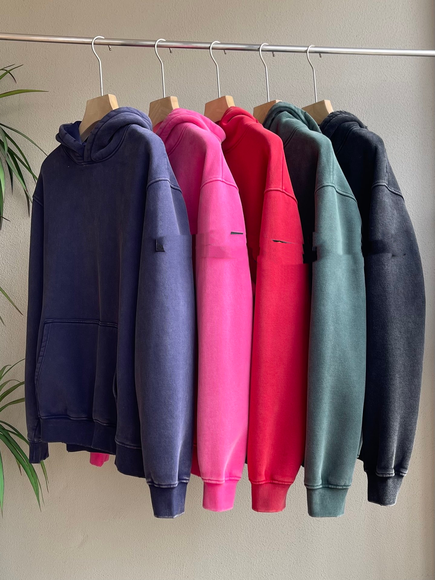 跨境秋冬男女徽章连帽套头卫衣宽松袖章水洗加绒帽衫纯色保暖上衣