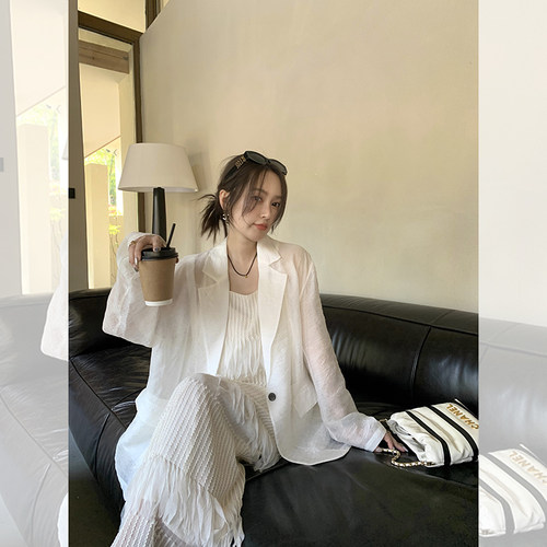 于MOMO通勤西装领衬衫外套一粒扣