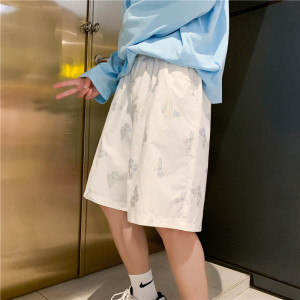    夏季新款反光短裤男士宽松蝴蝶印花运动休闲五分裤图片