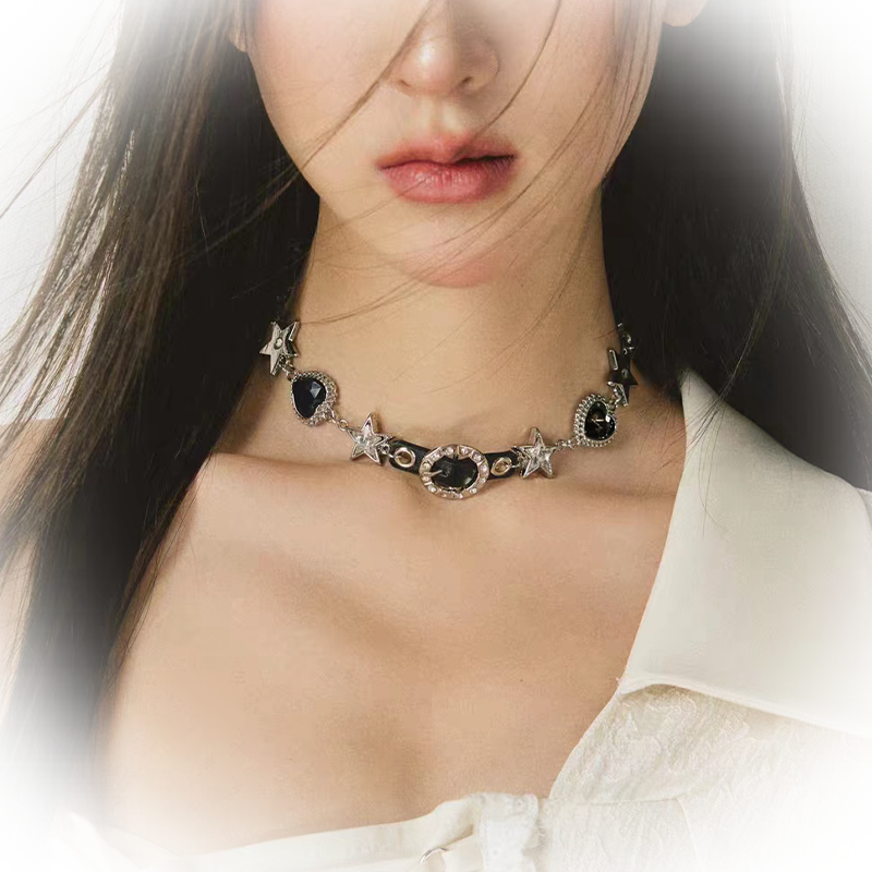 Y2K 블랙 다이아몬드 펑크 초커 목걸이 SWEET COOL HOT GIRL SUBCULTURE 지뢰 고스 중공업 틈새 디자인 아시아