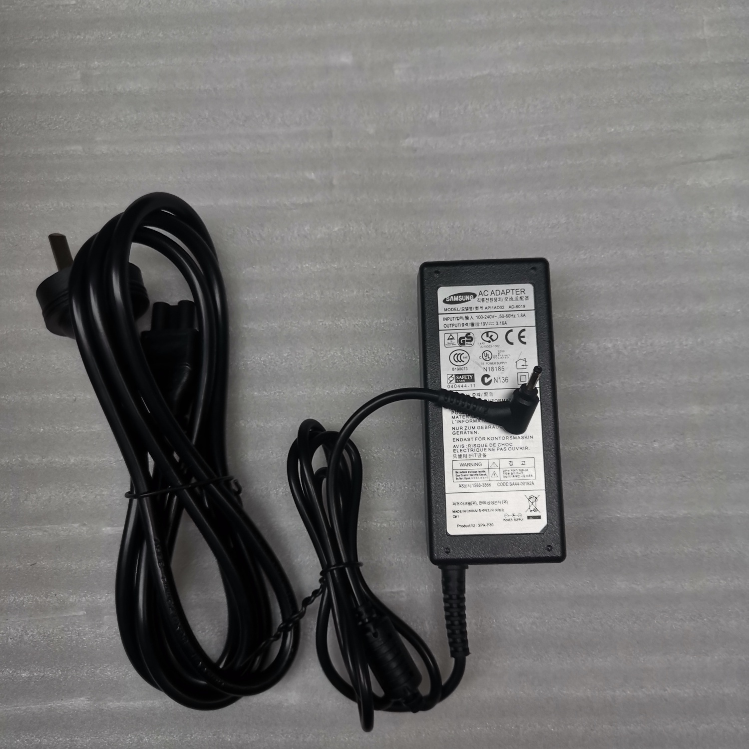 网件NETGEAR路由器19V3.16A光猫充电源适配变压器线插头火牛