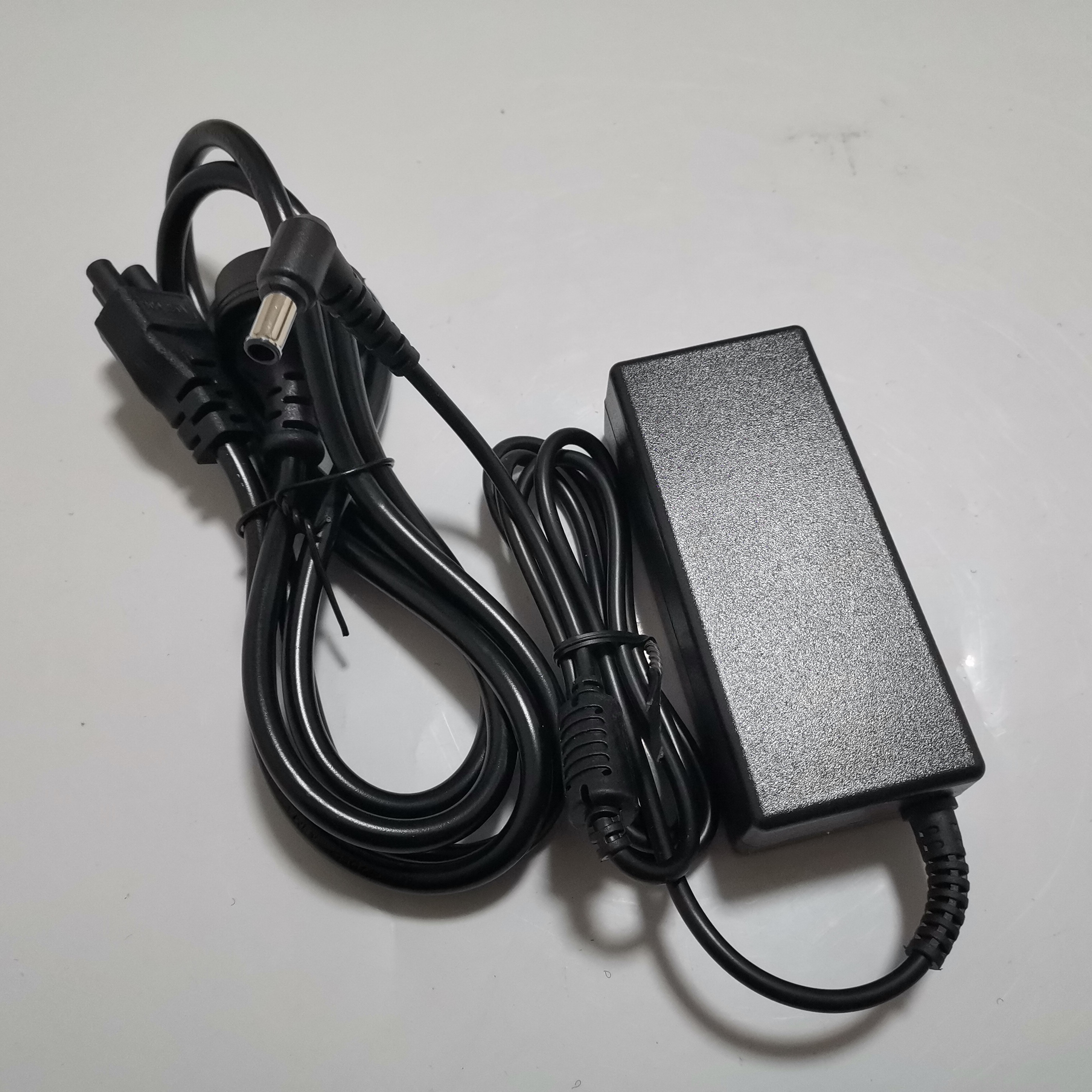 LG液晶显示器电源适配器ADS-40SG-19-3 19025G 19V 1.3A LCAP21