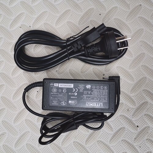 笔记本电脑充电器19v3.42a 12v2.5a3a dc3.5*1.35mm