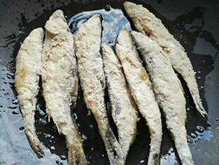 酸鱼 腌鱼 农家自制  （桂江小河鱼）满三斤包邮 散装