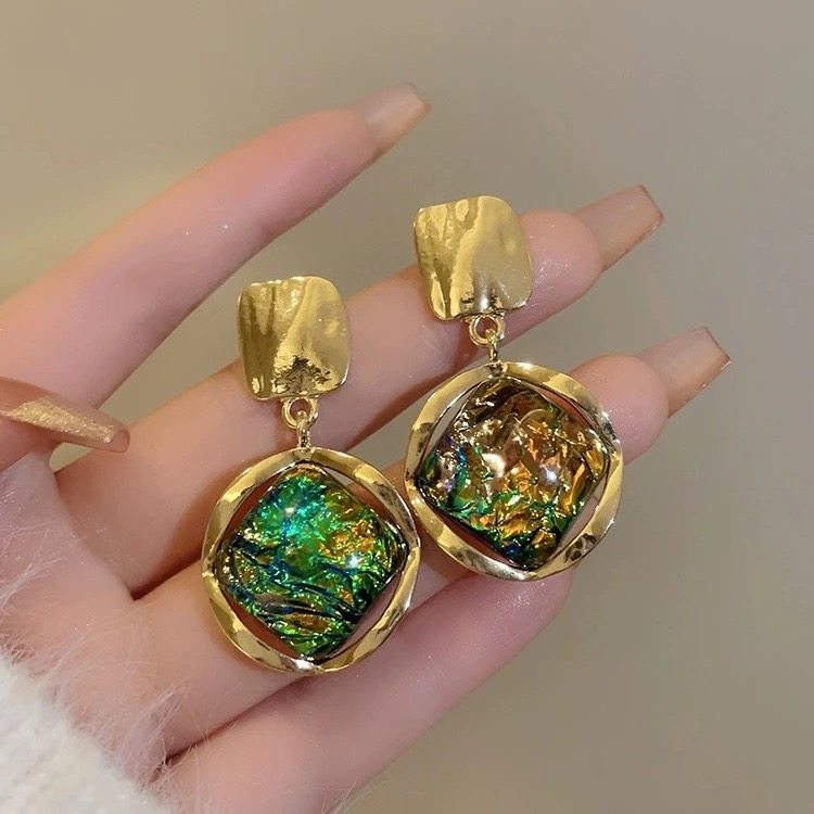 法式复古几何菱形七彩耳环新款女时尚简约气质百搭高级耳钉耳饰,饰品/流行首饰/时尚饰品新,耳环,淘宝优惠券,粉丝福利购,淘宝优惠卷