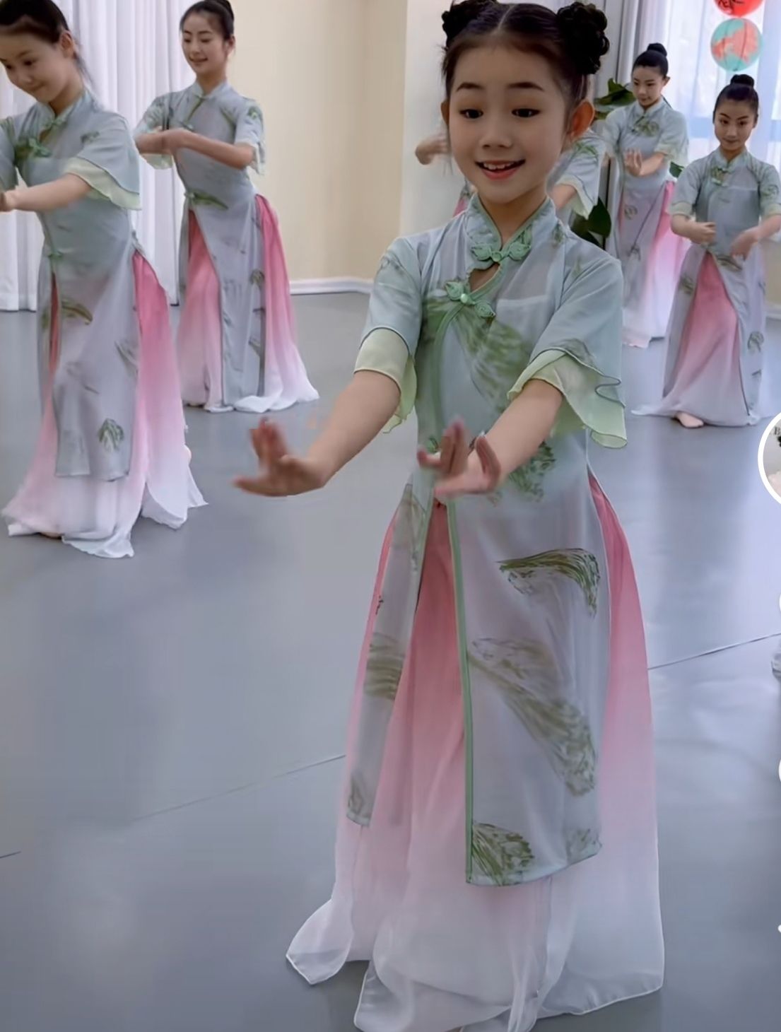 儿童古典舞旗袍舞蹈服中国风飘逸仙气女童古典舞服中国风舞蹈服