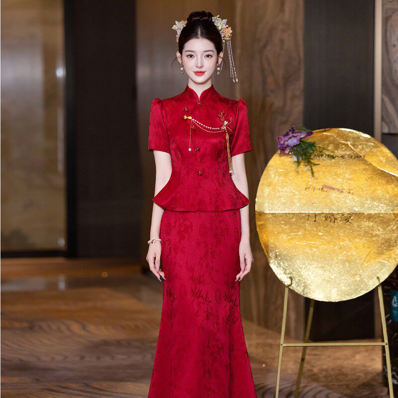 夏季红色订婚结婚礼服裙女新娘敬酒服旗袍鱼尾端庄大气出阁宴套装