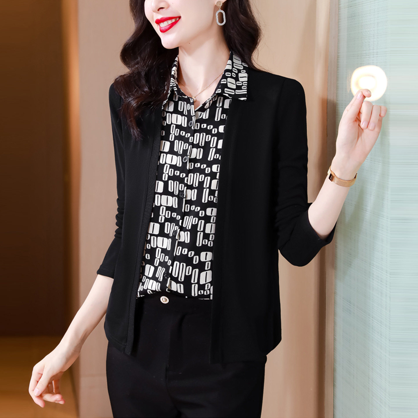 时尚气质假两件衬衫女秋装新款针织拼接小衫洋气妈妈外套长袖上衣