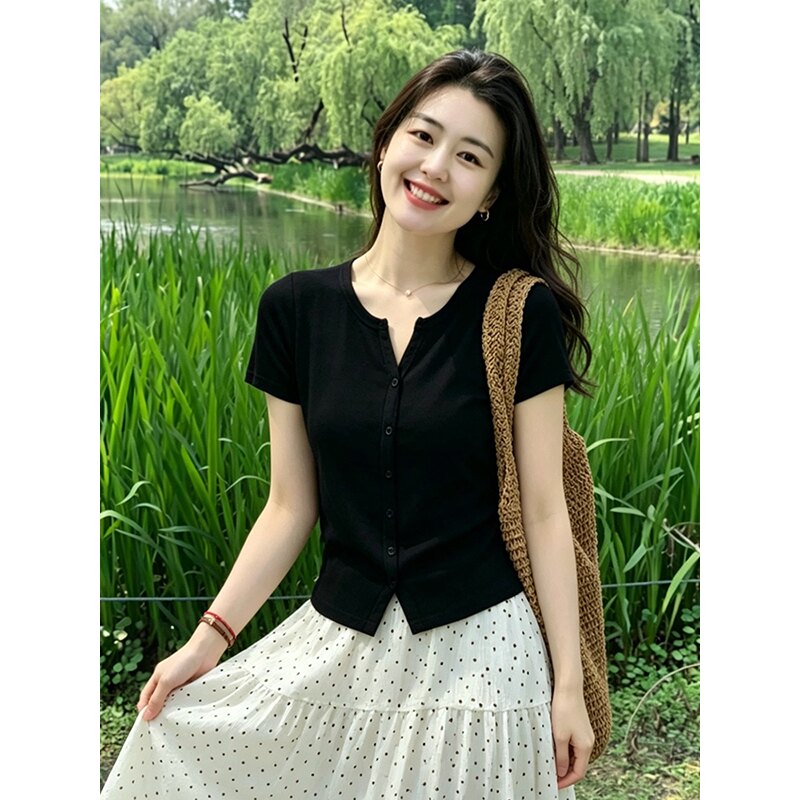 黑色冰丝针织短袖开衫女夏季新款V领修身显瘦时尚温柔风短款上衣