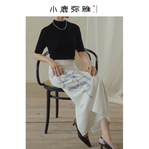 小鹿弥雅《兰》系列原创设计新中式气质百搭印花直筒半身长裙春秋
