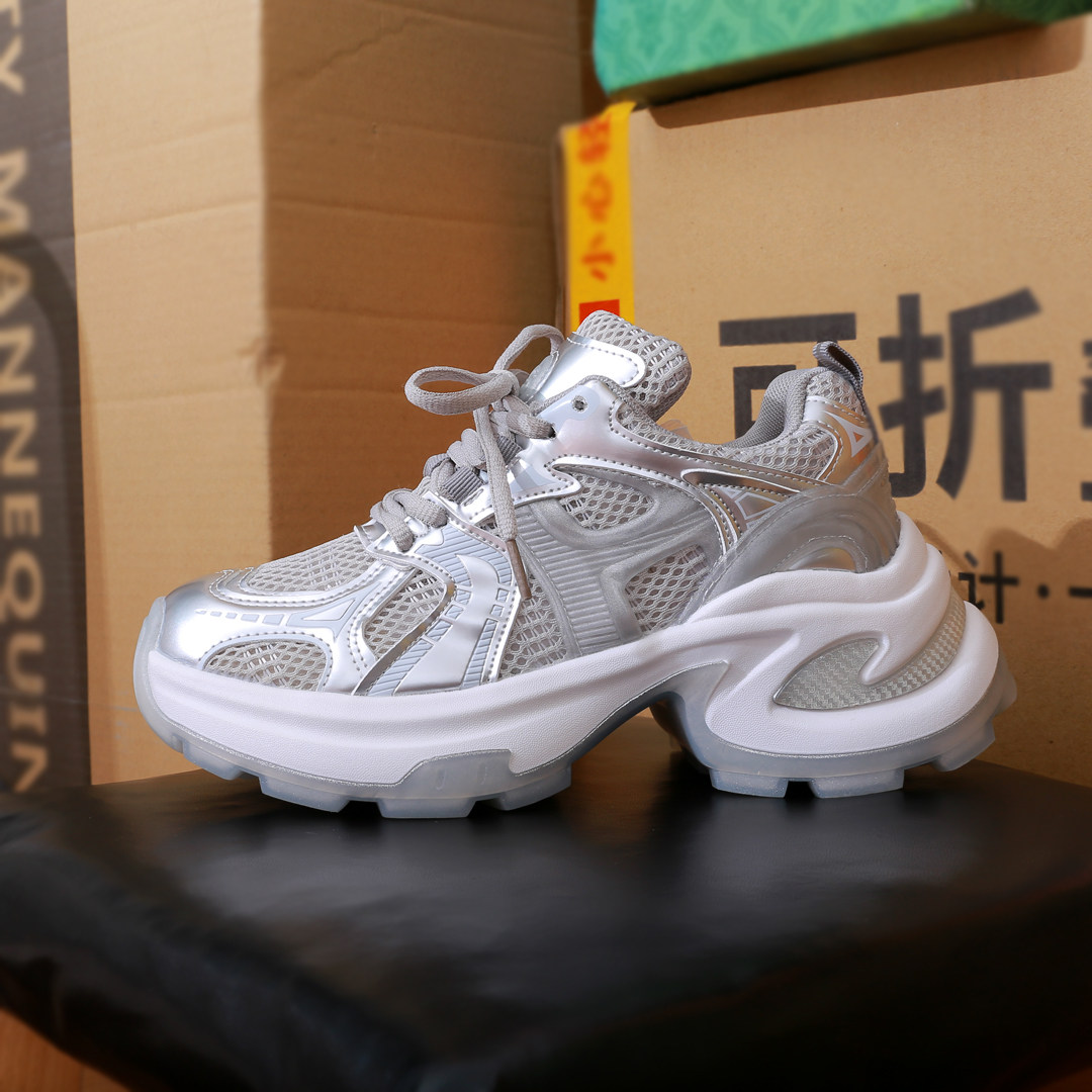 2025新款厚底增高老爹鞋女运动休闲真皮百搭网红时尚韩版潮高跟鞋