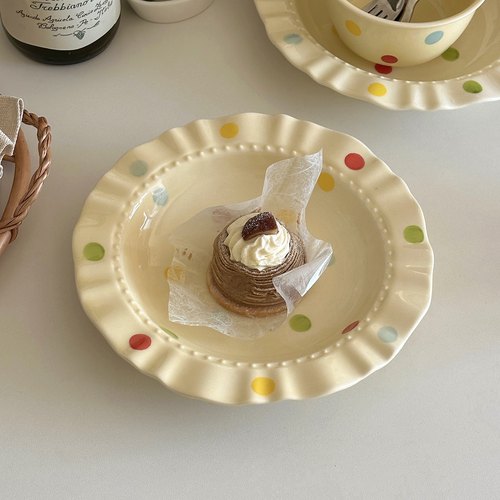 ins风奶黄色彩色波点陶瓷花边盘水果意面盘宿舍家用釉下彩餐具