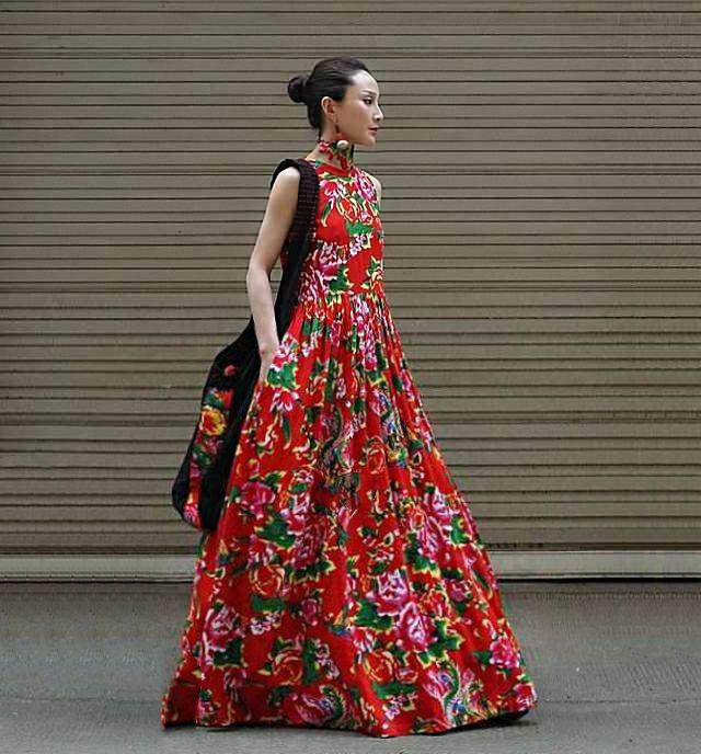 2022春秋东北大花布民族风连衣长裙合唱主持人表演服修身气质复古