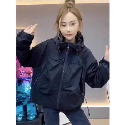 2025秋冬装新款女士短外套加绒加厚冲锋衣爆款洋气小个子女装夹克