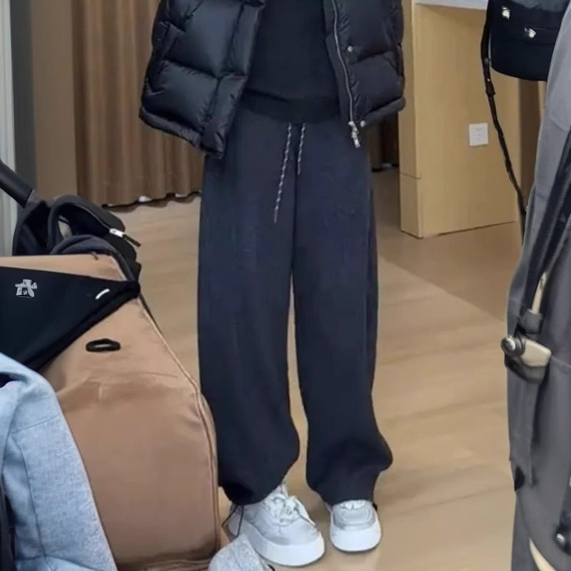 藏青色弯刀运动裤女春秋季2026新款今年流行休闲裤大码显瘦卫裤子,女装/女士精品,休闲裤,淘宝优惠券,粉丝福利购,淘宝优惠卷