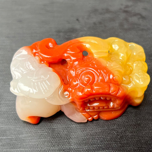 云南纯天然黄龙玉貔貅