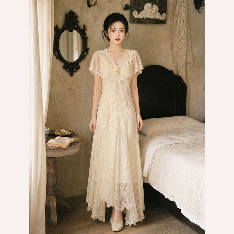 蕾丝气质订婚结婚法式小礼服森系高级感新娘回门结婚小众复古礼服