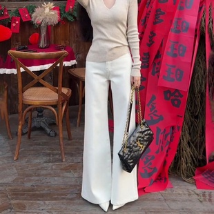 白色微喇牛仔裤女春季2026新款高腰显瘦小个子不贴腿阔腿喇叭裤子