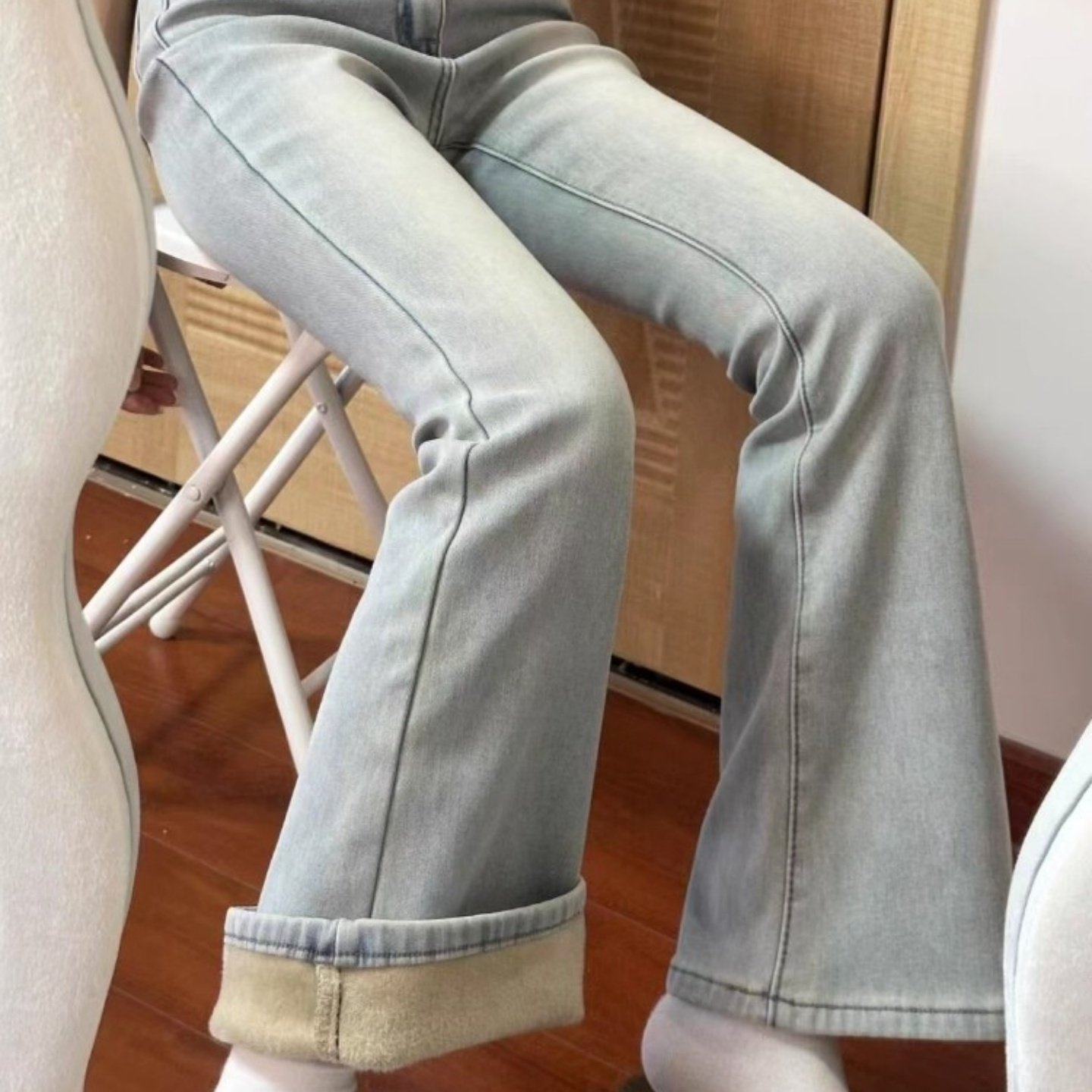 浅色加绒加厚微喇牛仔裤女冬季大码胖mm高腰遮胯小个子弹力喇叭裤