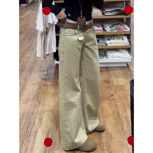 不贴腿微喇卡其色牛仔裤女2025新款秋冬加绒阔腿直筒低腰喇叭裤子