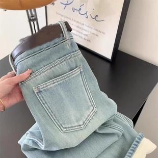 港风宽松浅蓝色加绒直筒牛仔裤女秋冬高腰垂感显瘦阔腿加厚长裤子