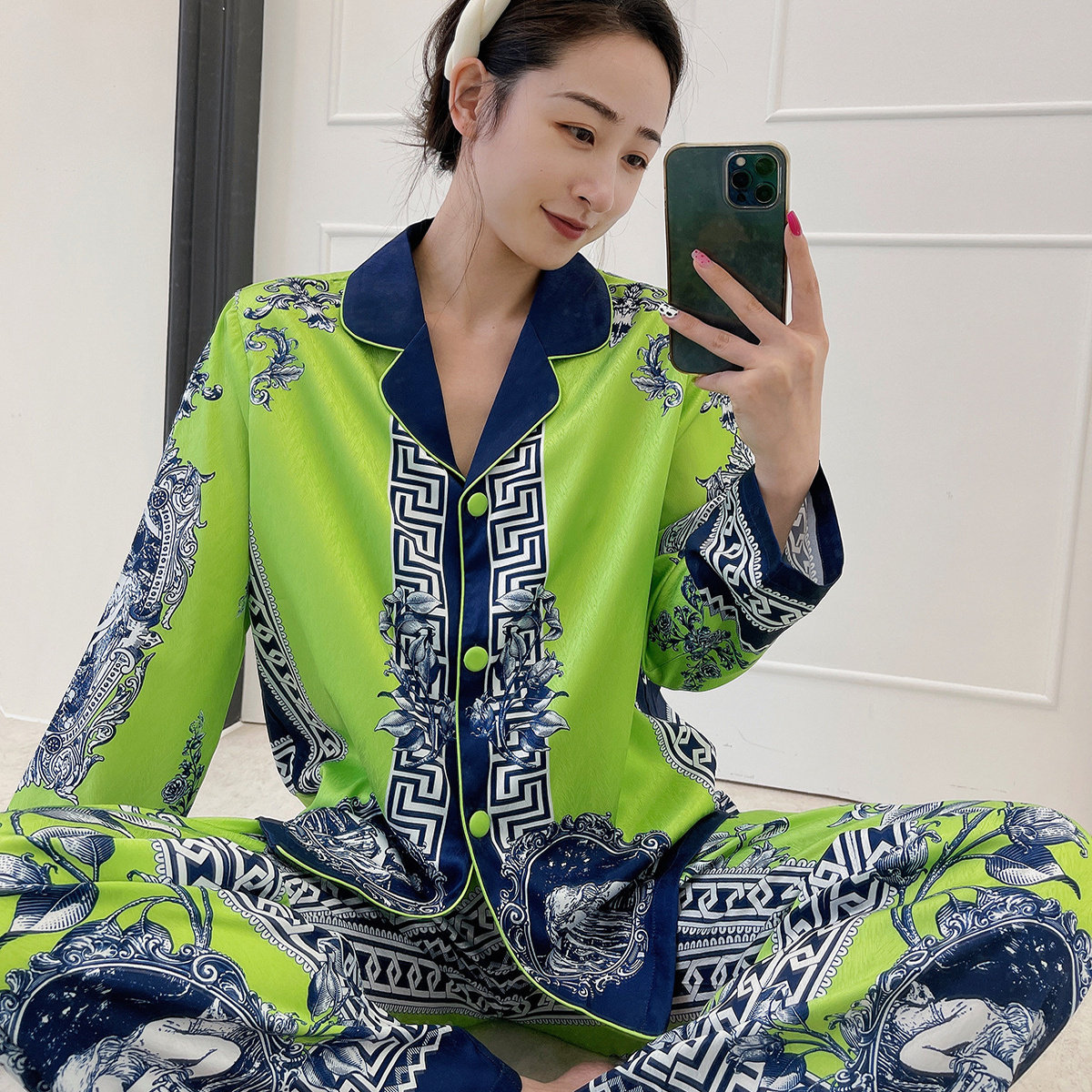维多利亚真丝睡衣女春季长袖长裤两件套网红家居服送闺蜜印花套装