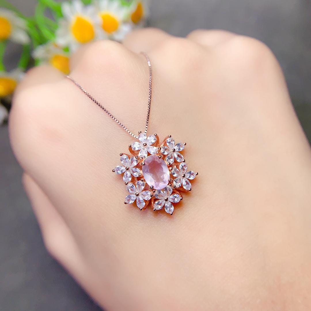 天然粉晶吊坠  高品质，精致高级感s925银精工镶嵌 尺寸6x8