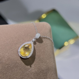 天然巴西黄水晶吊坠，裸石8*12mm ，切工火彩超赞520礼物土属性