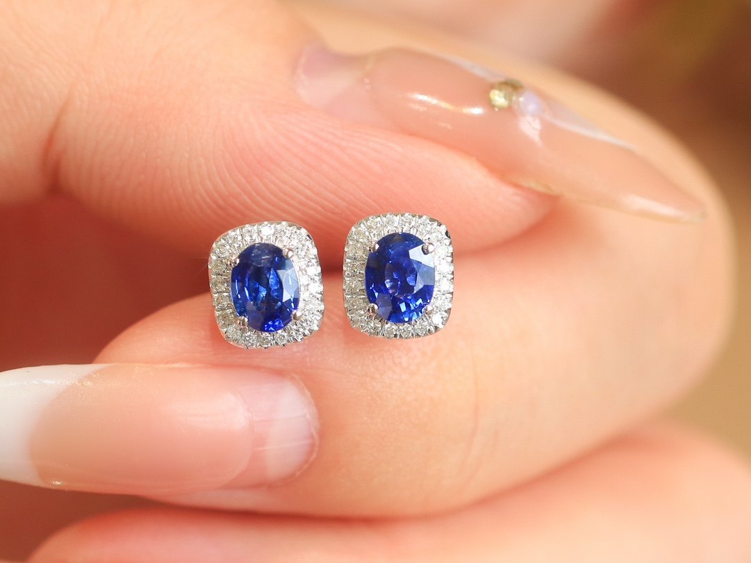 18k金一克拉皇家蓝蓝宝石耳钉Vivid Blue 16分天然钻石,珠宝/钻石/翡翠,耳饰,淘宝优惠券,粉丝福利购,淘宝优惠卷