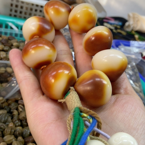 直播金包玉手串